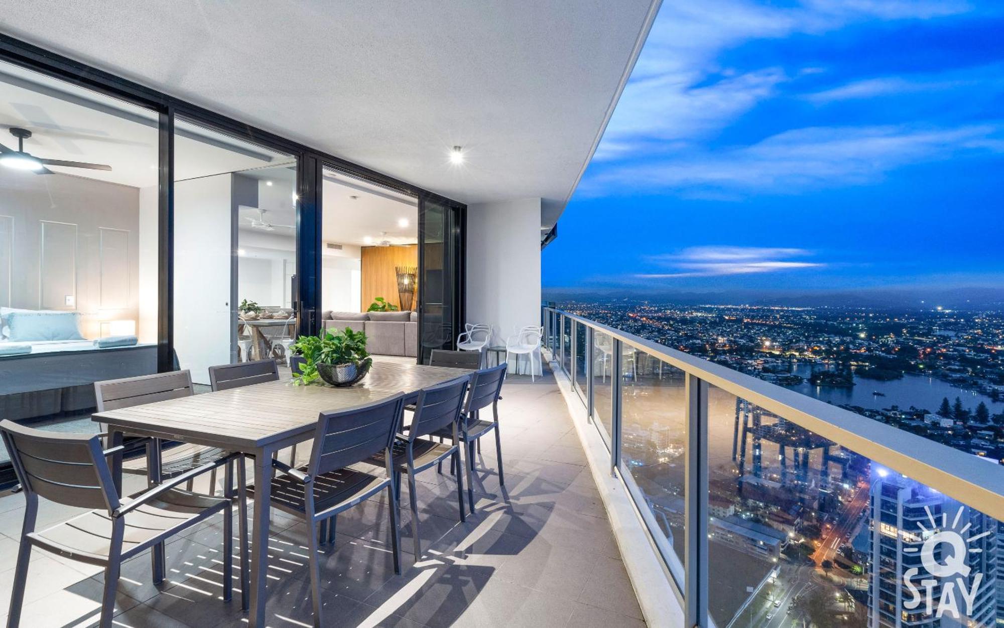 Circle On Cavill Surfers Paradise Mid Week Madness Deal - Q Stay Голд-Кост Экстерьер фото