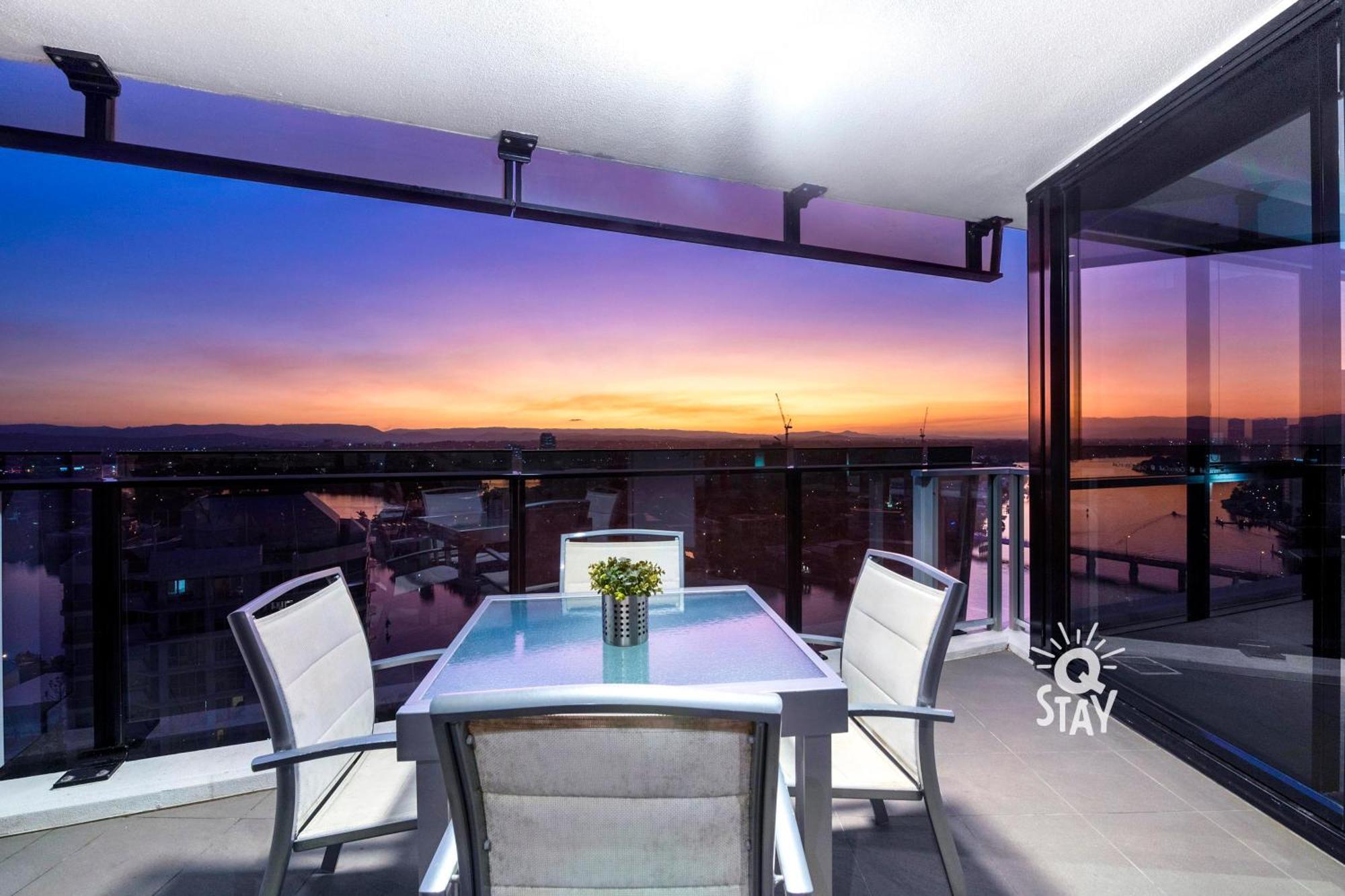 Circle On Cavill Surfers Paradise Mid Week Madness Deal - Q Stay Голд-Кост Экстерьер фото
