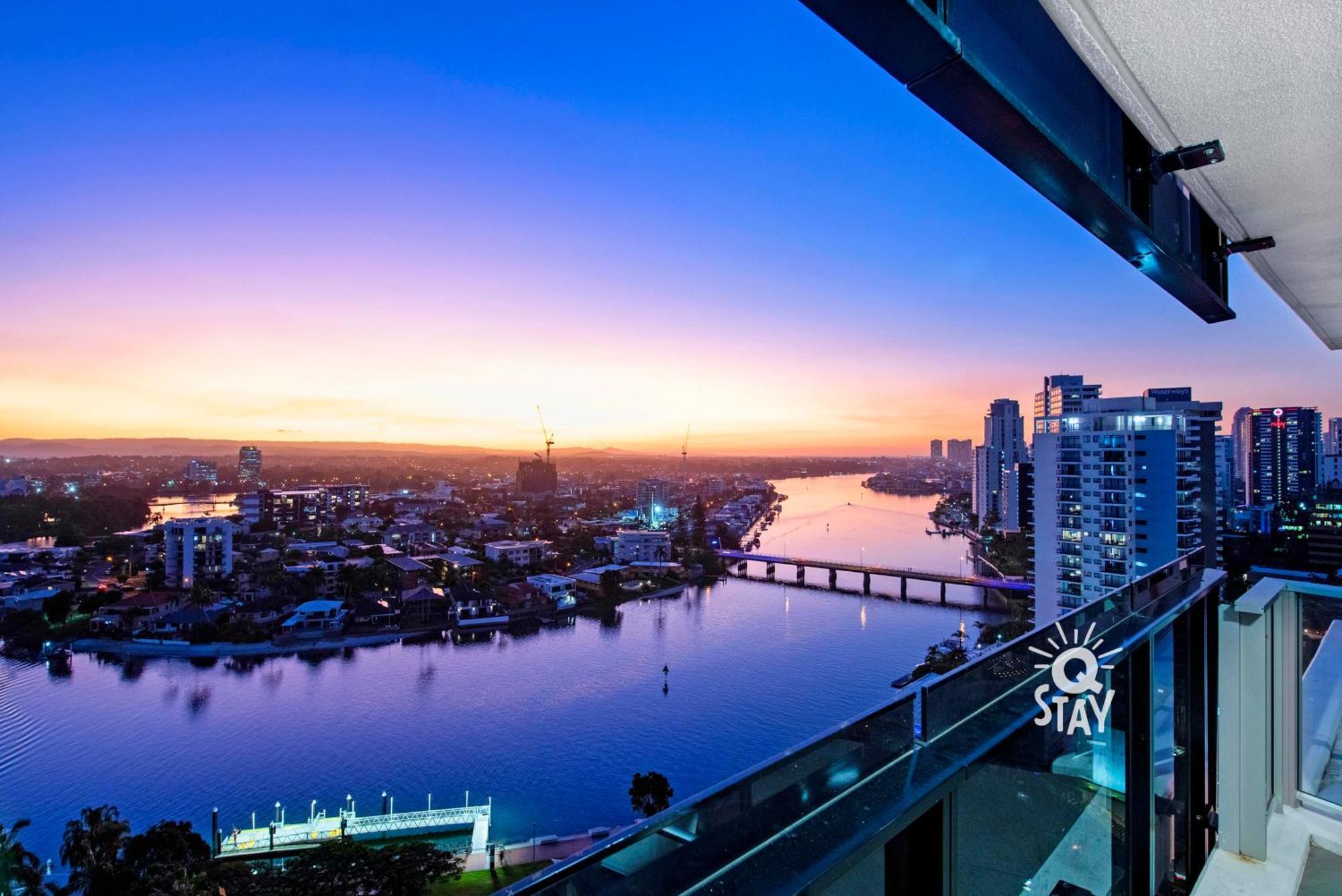 Circle On Cavill Surfers Paradise Mid Week Madness Deal - Q Stay Голд-Кост Экстерьер фото