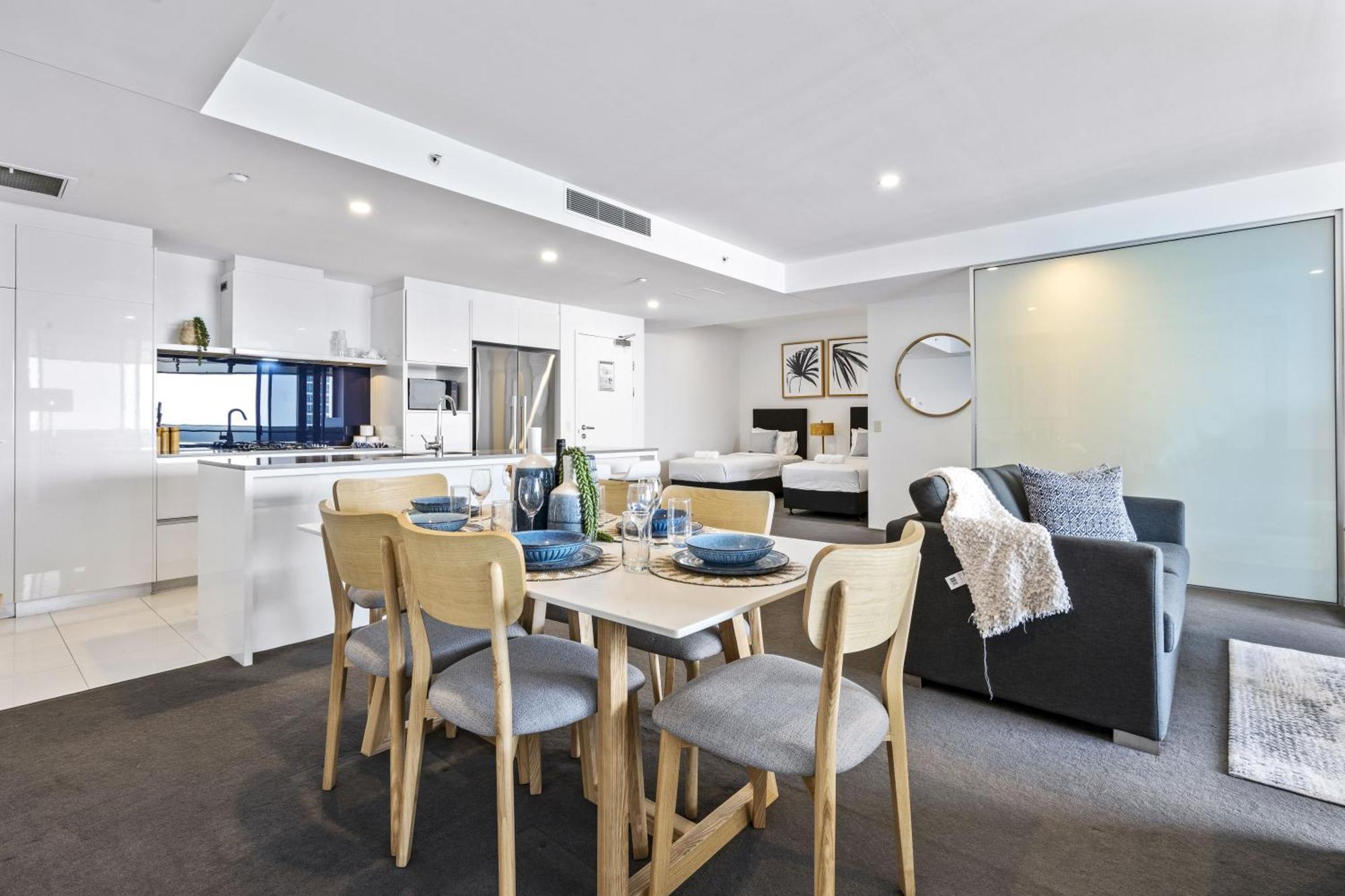 Circle On Cavill Surfers Paradise Mid Week Madness Deal - Q Stay Голд-Кост Экстерьер фото