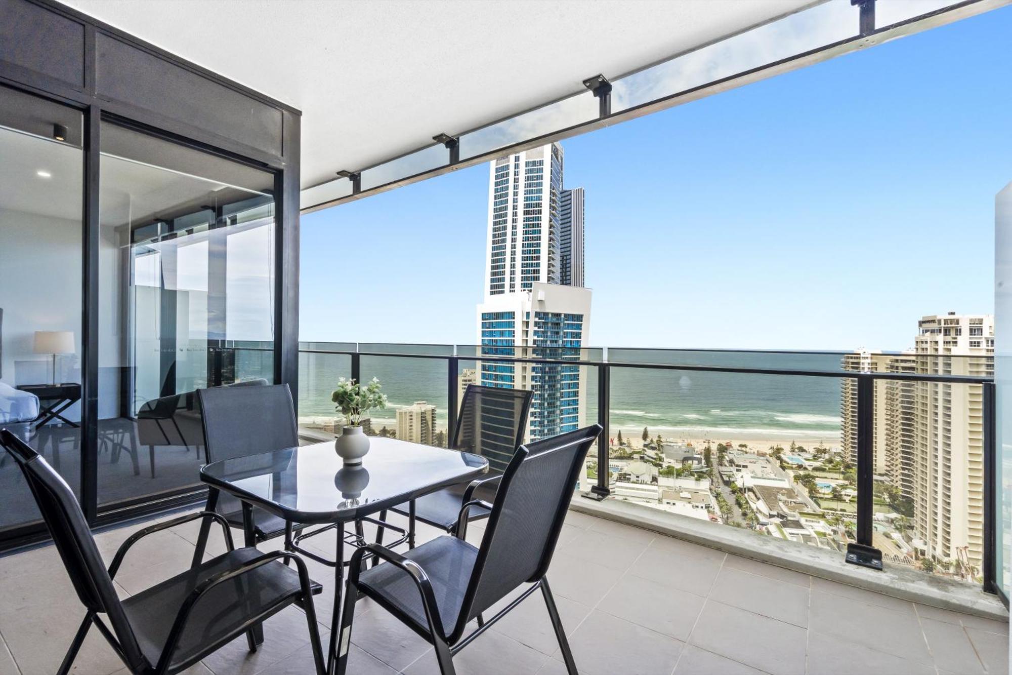 Circle On Cavill Surfers Paradise Mid Week Madness Deal - Q Stay Голд-Кост Экстерьер фото
